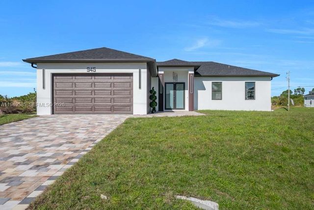 945 GREGORY ST E, Lehigh Acres, FL 33974