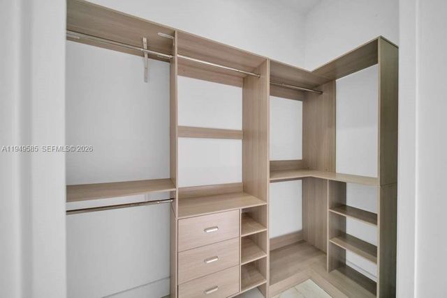 945 GREGORY ST E, Lehigh Acres, FL 33974