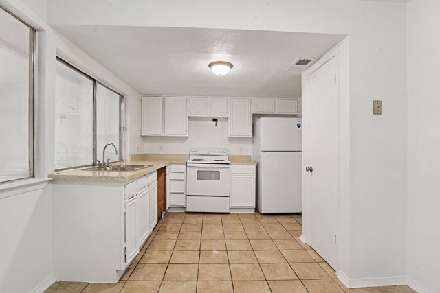 714 Trend Drive, Garland, TX 75043