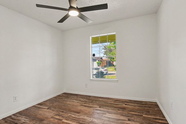 714 Trend Drive, Garland, TX 75043