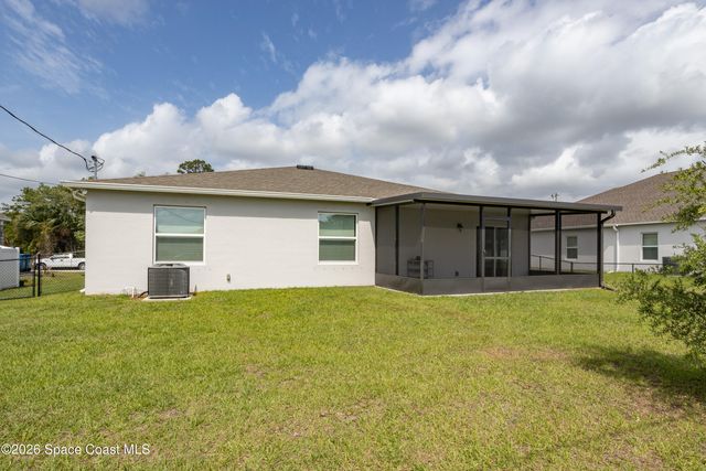 1975 Gould Avenue SW, Palm Bay, FL 32908
