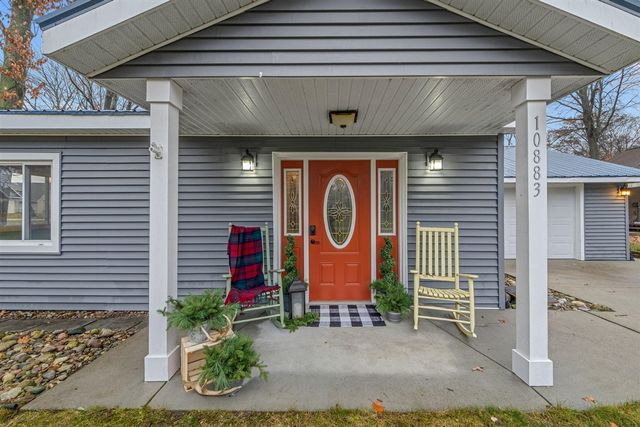 10833 First Street, Canadian Lakes, MI 49346