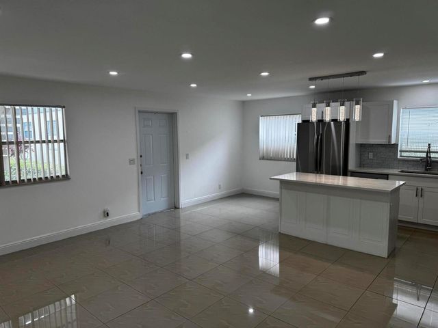 153 Monaco D, Delray Beach, FL 33446