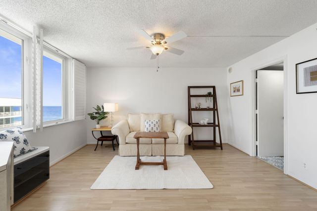 3215 S Ocean Boulevard 906, Highland Beach, FL 33487