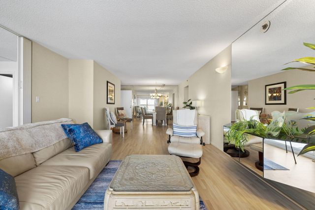 3215 S Ocean Boulevard 906, Highland Beach, FL 33487