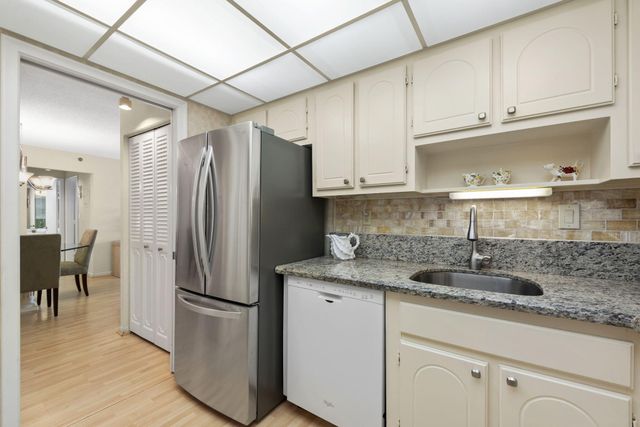 3215 S Ocean Boulevard 906, Highland Beach, FL 33487