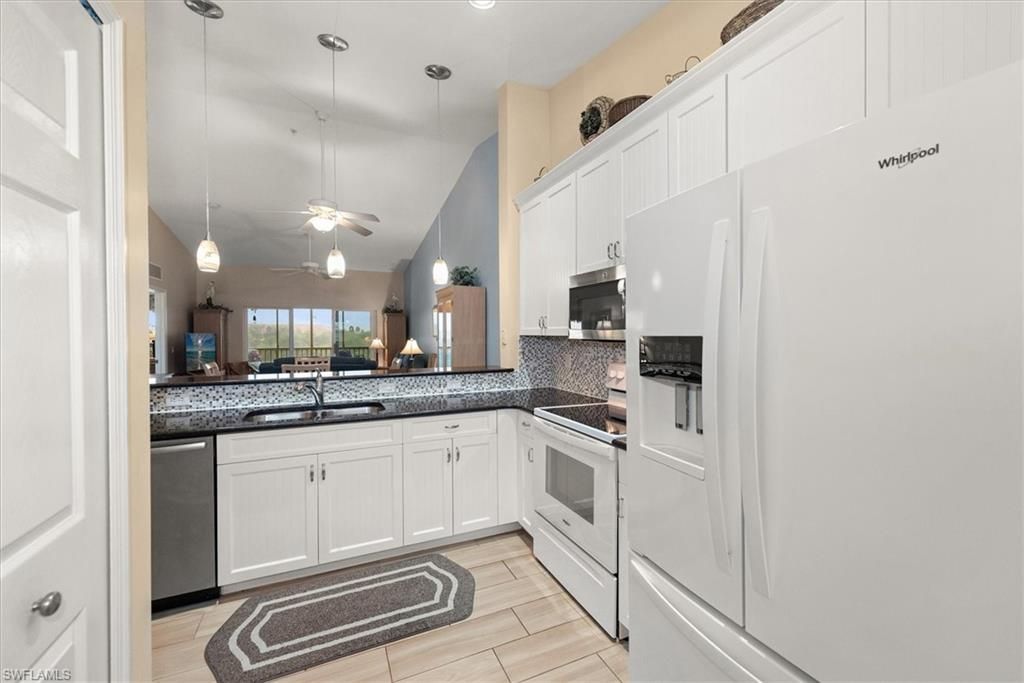 Image 8 of property listing at 4017 Palm Tree BLVD 406, Cape Coral, FL 33904
