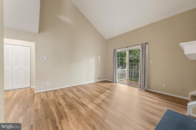 1710-B RALSTON DR, Mount Laurel, NJ 08054