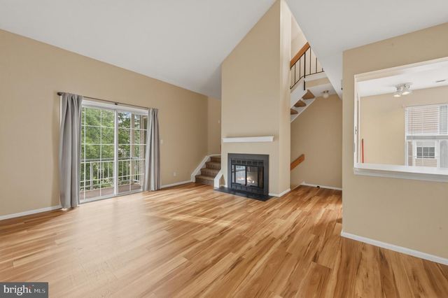 1710-B RALSTON DR, Mount Laurel, NJ 08054