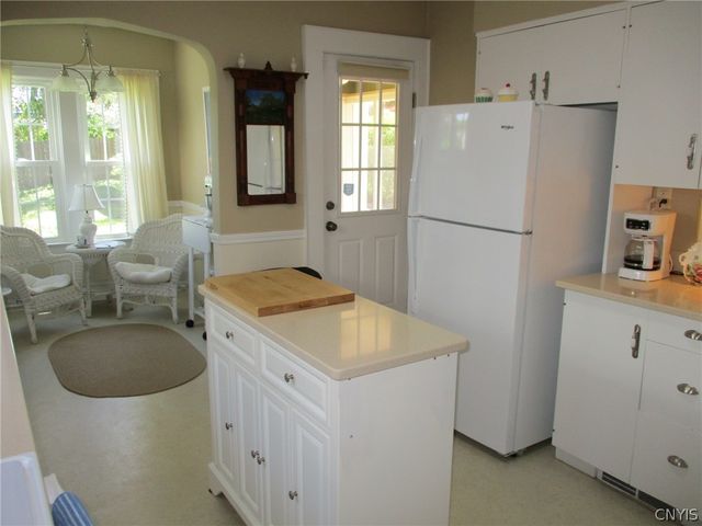 460 Brattle Road, Syracuse, NY 13203