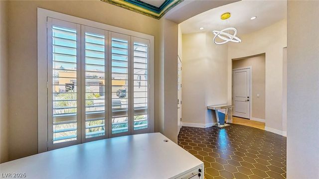 6714 Desert Crimson Street, Las Vegas, NV 89148