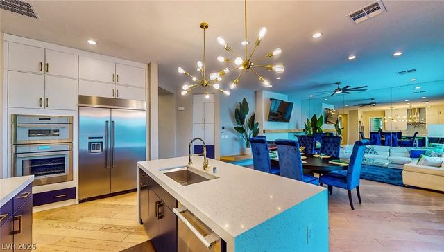 6714 Desert Crimson Street, Las Vegas, NV 89148