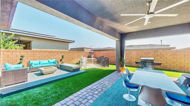 6714 Desert Crimson Street, Las Vegas, NV 89148