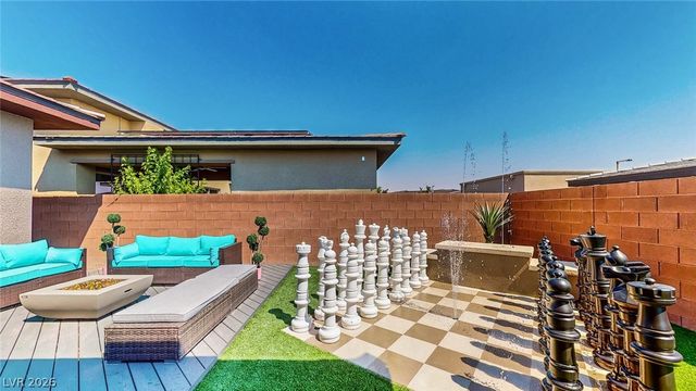 6714 Desert Crimson Street, Las Vegas, NV 89148