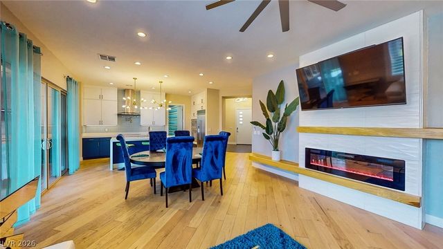 6714 Desert Crimson Street, Las Vegas, NV 89148