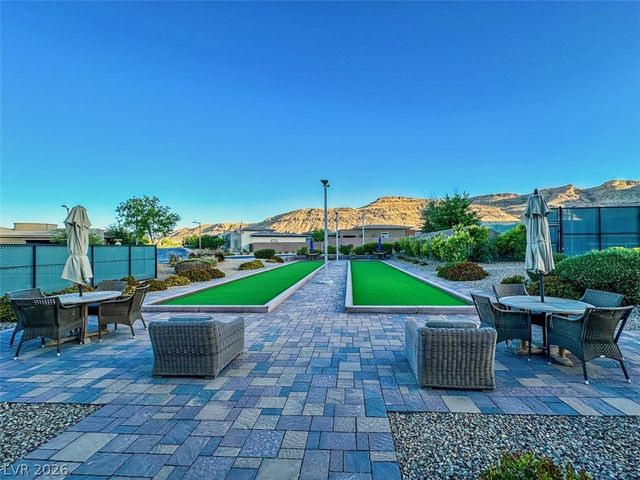 6714 Desert Crimson Street, Las Vegas, NV 89148