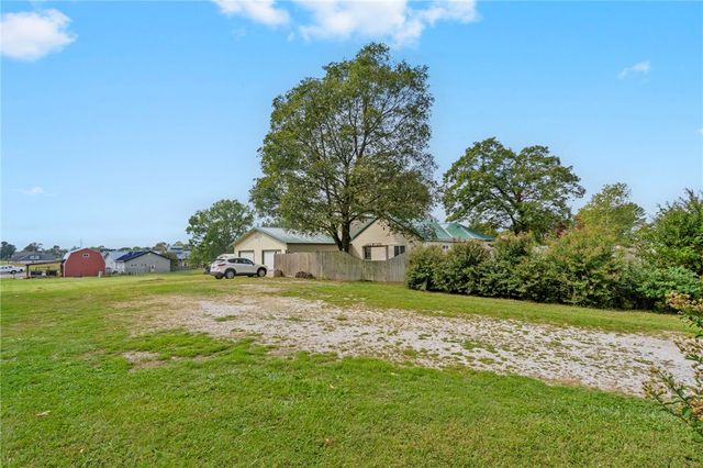 2855 Henri De Tonti Boulevard, Tontitown, AR 72762