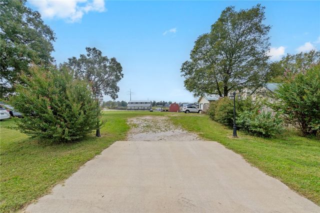 2855 Henri De Tonti Boulevard, Tontitown, AR 72762