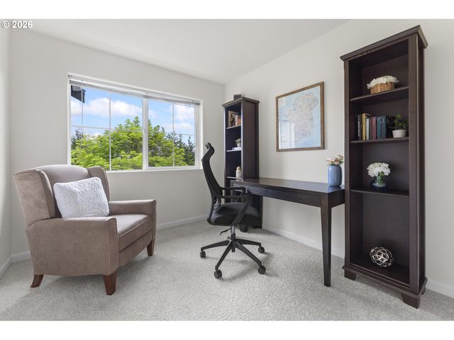 12100 Sw SWIFT Ave 101, Beaverton, OR 97007