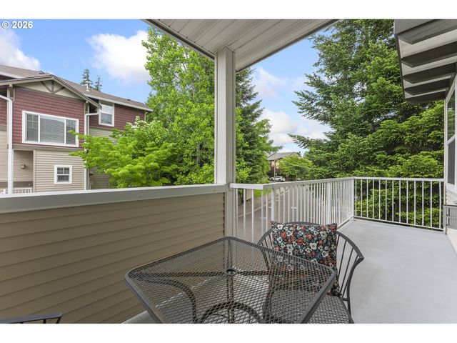 12100 Sw SWIFT Ave 101, Beaverton, OR 97007