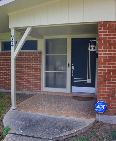 944 Princewood Ct, Baton Rouge, LA 70806
