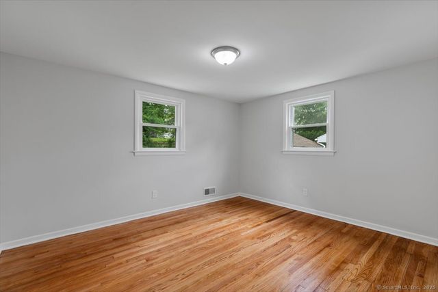 230 Green Road, Manchester, CT 06042