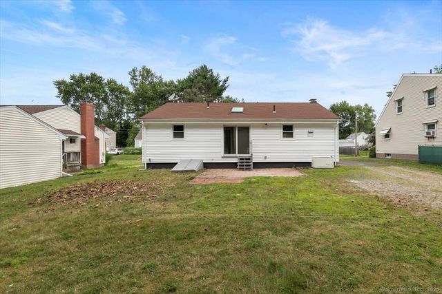 230 Green Road, Manchester, CT 06042