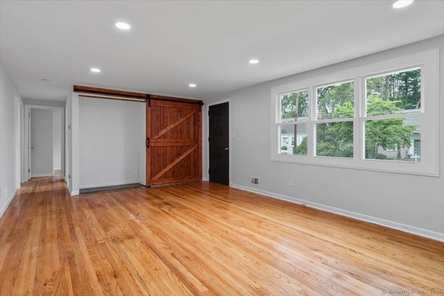 230 Green Road, Manchester, CT 06042