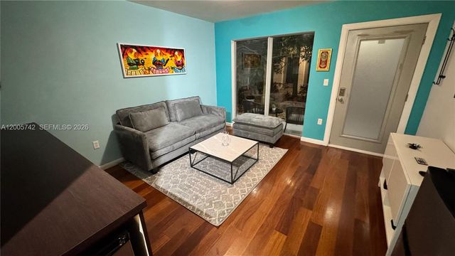 1560 Pennsylvania Ave 215, Miami Beach, FL 33139