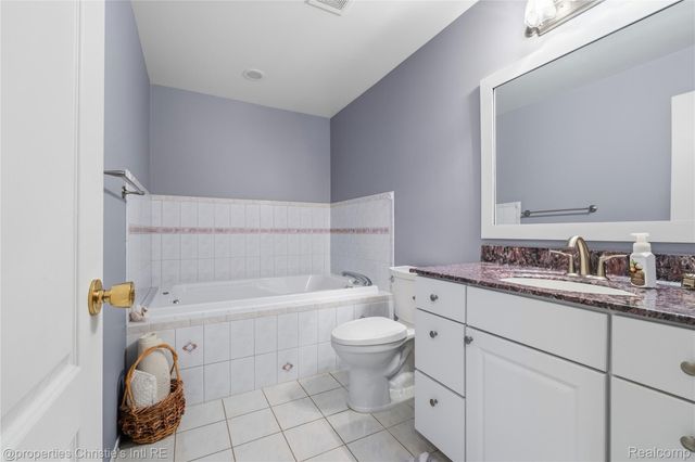 39780 Southpointe Avenue, Harrison Charter Township, MI 48045