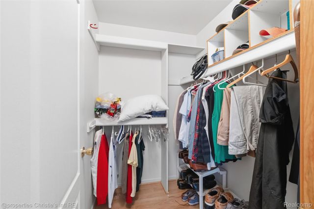 39780 Southpointe Avenue, Harrison Charter Township, MI 48045