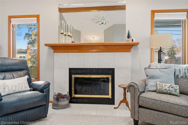 39780 Southpointe Avenue, Harrison Charter Township, MI 48045