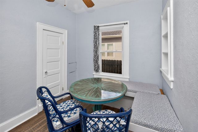 2415 E 13th Street, Des Moines, IA 50316