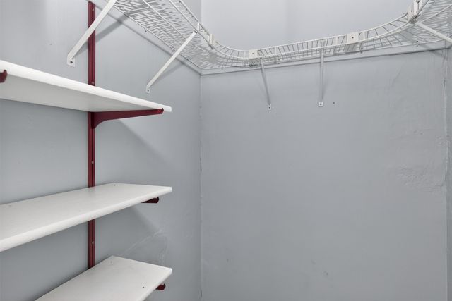 2415 E 13th Street, Des Moines, IA 50316