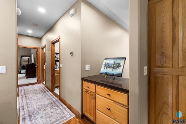 6907 W Sertoma Cir Circle, Sioux Falls, SD 57106