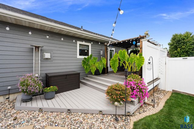 6907 W Sertoma Cir Circle, Sioux Falls, SD 57106