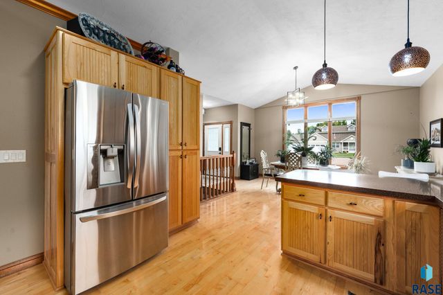 6907 W Sertoma Cir Circle, Sioux Falls, SD 57106