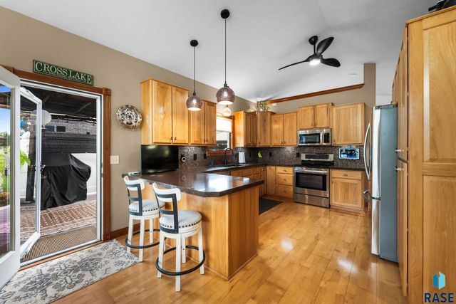 6907 W Sertoma Cir Circle, Sioux Falls, SD 57106