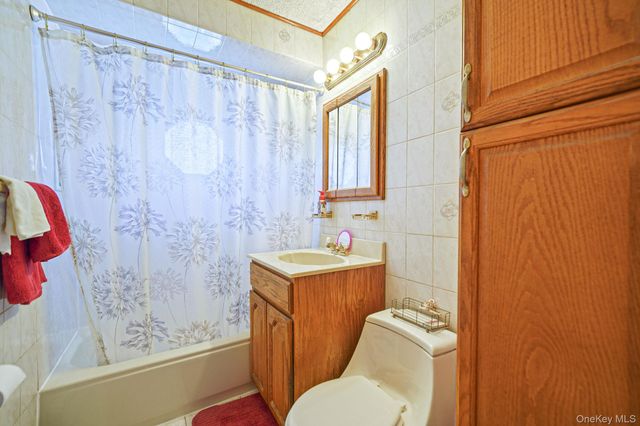 68 Coppersmith Road, Levittown, NY 11756