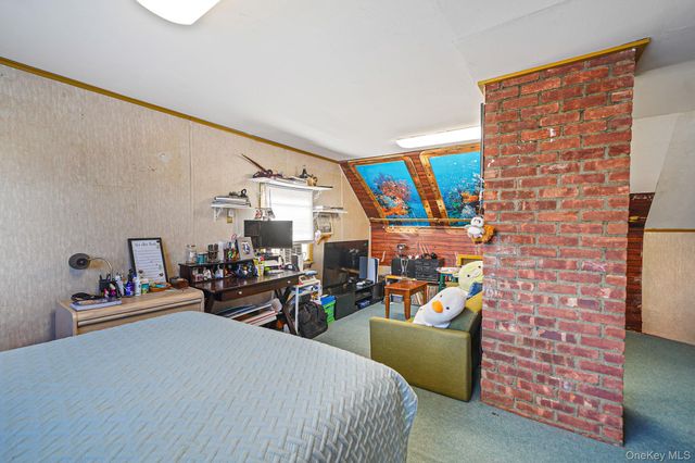 68 Coppersmith Road, Levittown, NY 11756