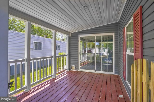 200 BOONES DR, Lothian, MD 20711