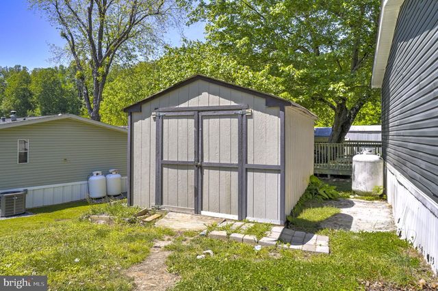 200 BOONES DR, Lothian, MD 20711