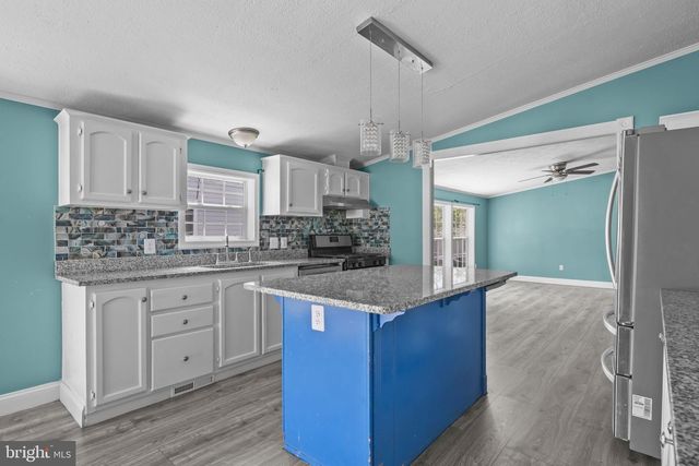 200 BOONES DR, Lothian, MD 20711