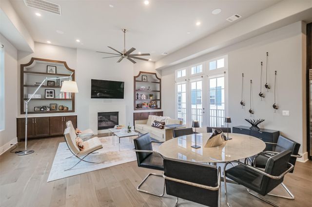 129 Arnold Street, Houston, TX 77007