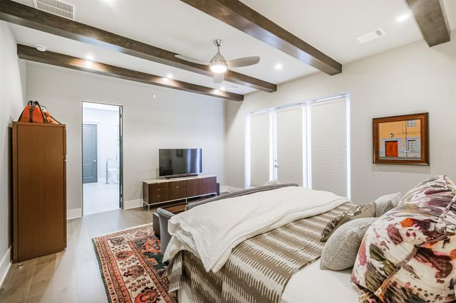 129 Arnold Street, Houston, TX 77007