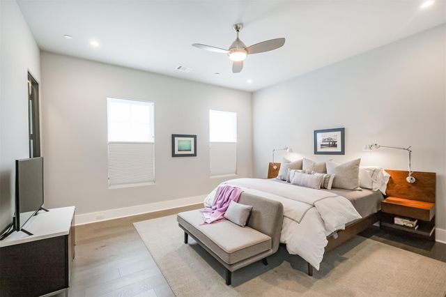 129 Arnold Street, Houston, TX 77007