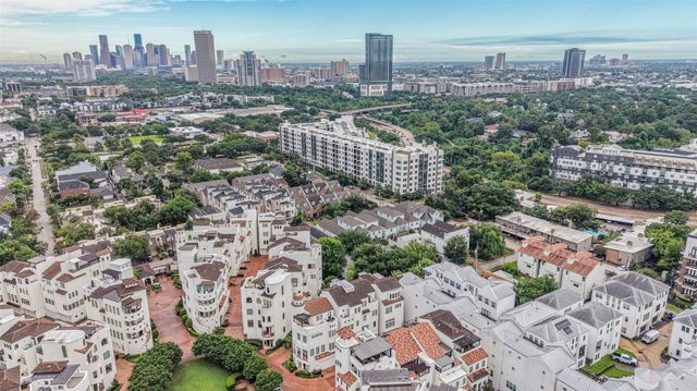 129 Arnold Street, Houston, TX 77007