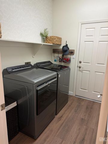 11508 Alton Manor Drive, Bakersfield, CA 93312