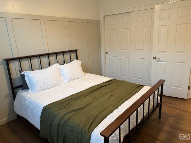 11508 Alton Manor Drive, Bakersfield, CA 93312