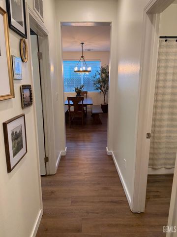 11508 Alton Manor Drive, Bakersfield, CA 93312